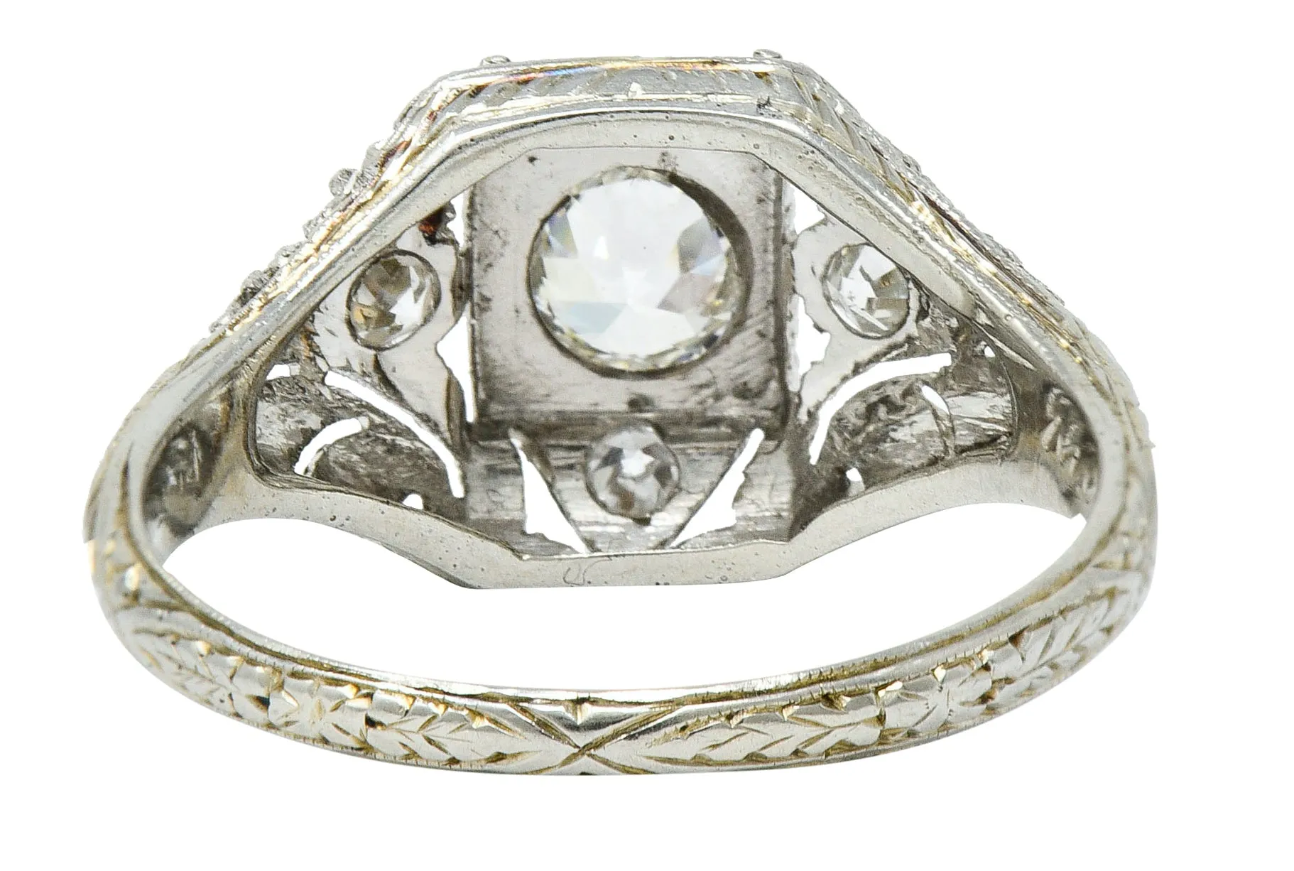 1929 Art Deco 0.45 CTW Diamond Platinum-Topped 18 Karat White Gold Foliate Ring