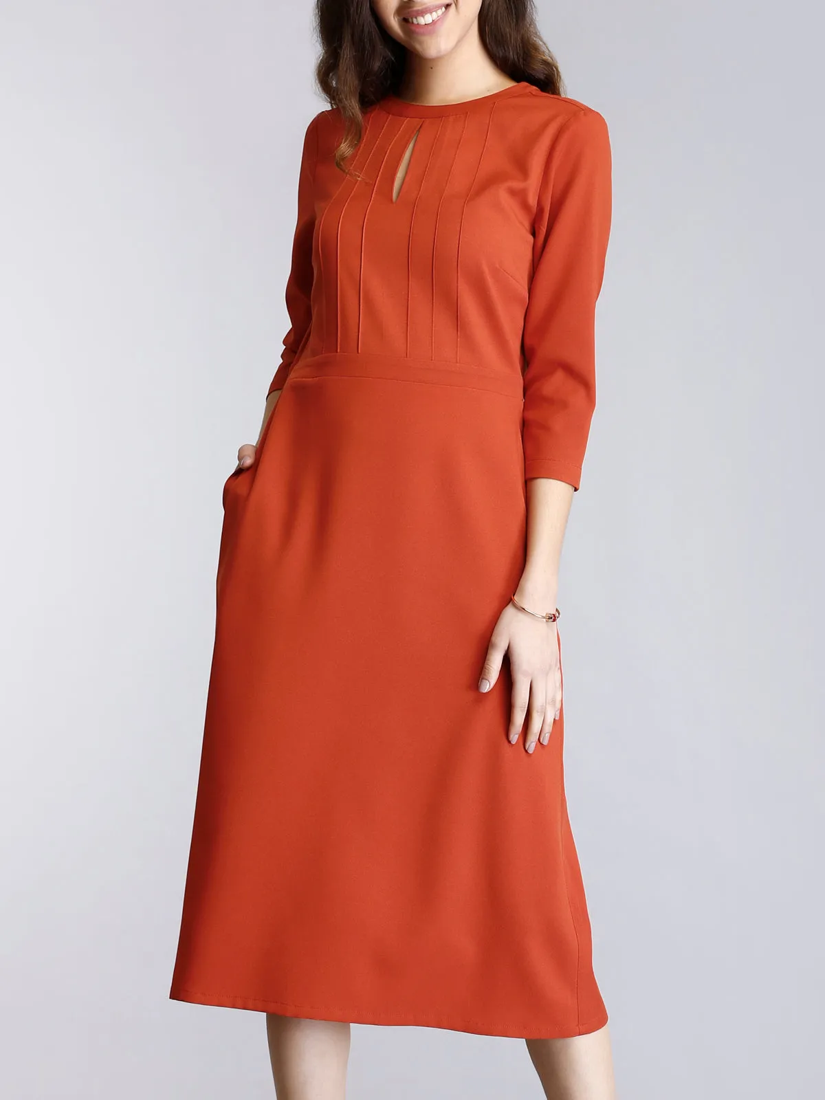 A Line Midi Dress With Pintucks - Rust