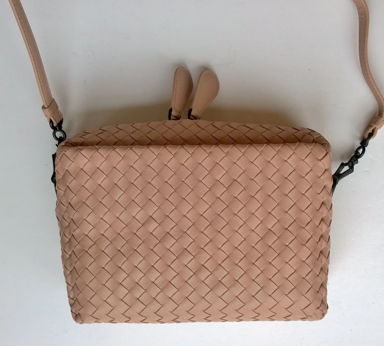 Bottega Veneta Light Pink Beige Leather Woven Purse with Crossbody Strap Bag