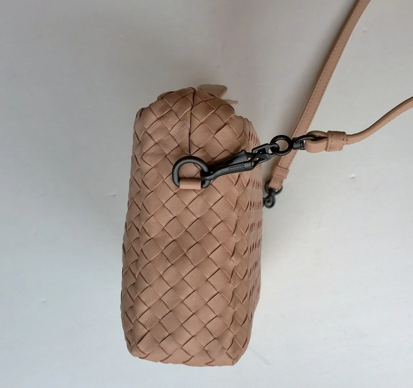 Bottega Veneta Light Pink Beige Leather Woven Purse with Crossbody Strap Bag