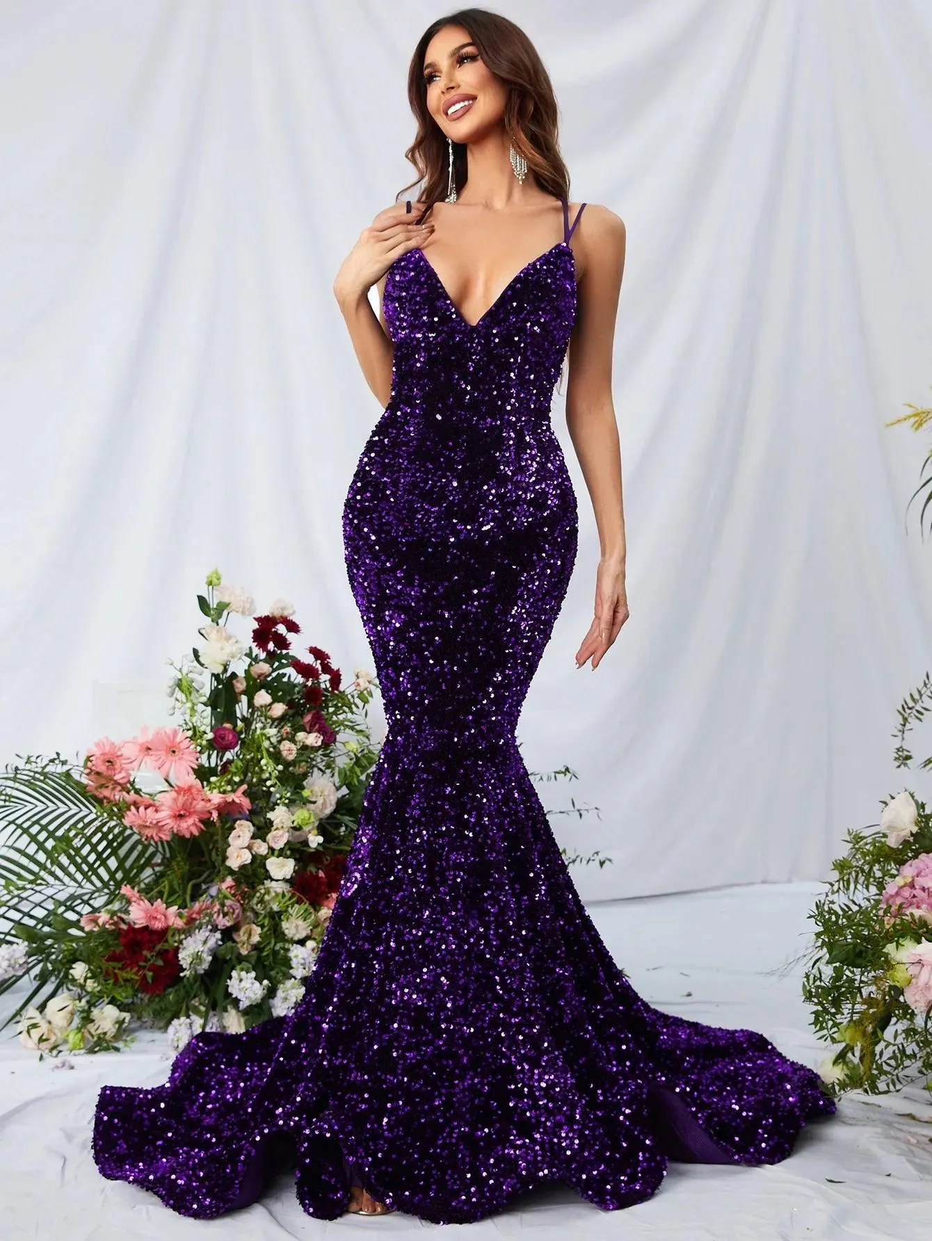 Elegant Spaghetti Strap Sequin Mermaid Dress