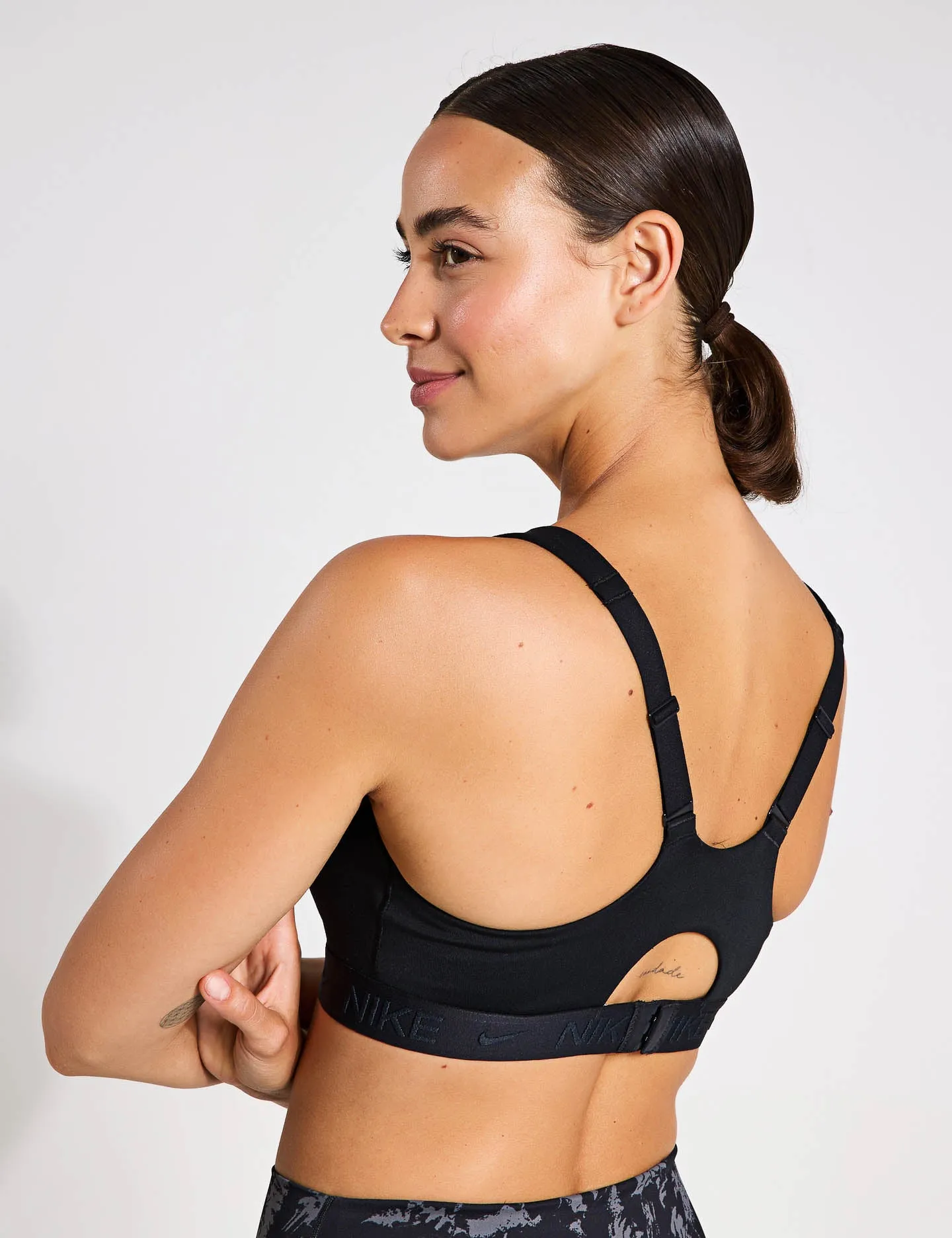 Indy High Support Sports Bra - Black