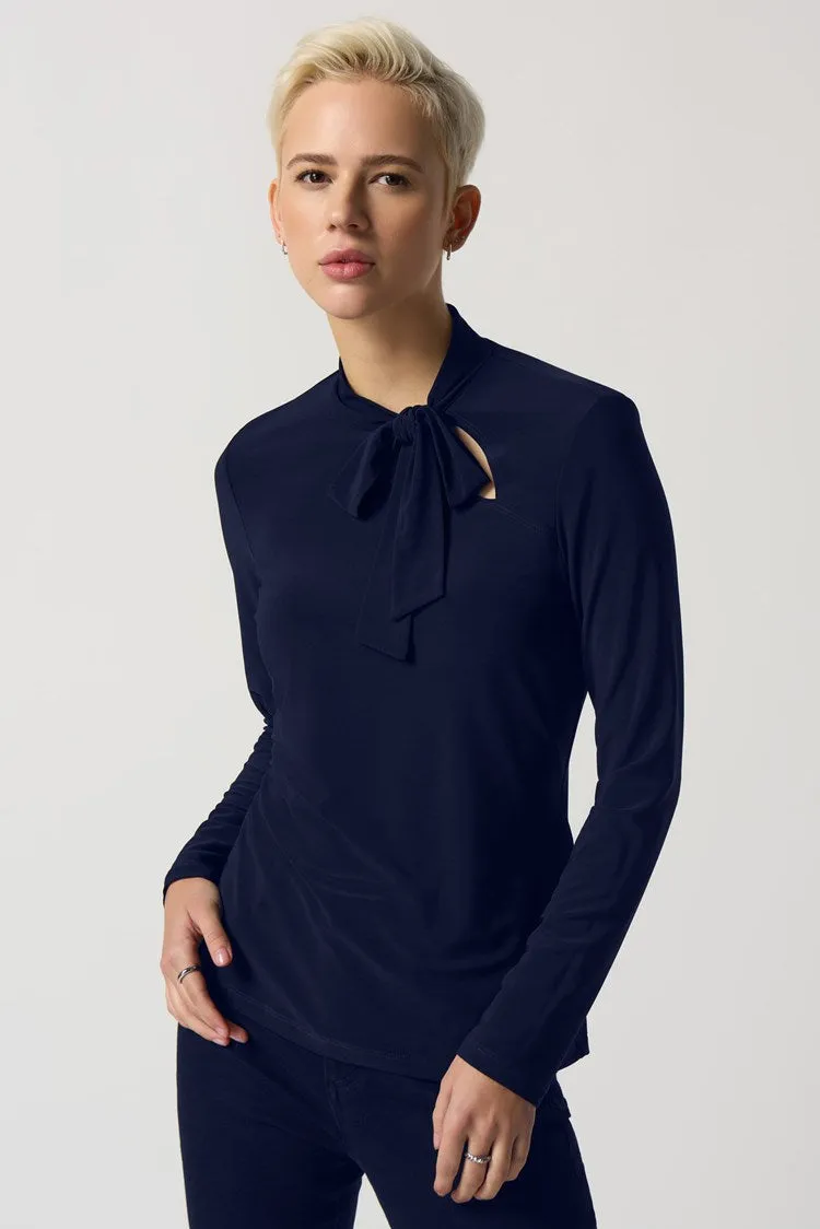 J.R 233132 Bow Neck Top