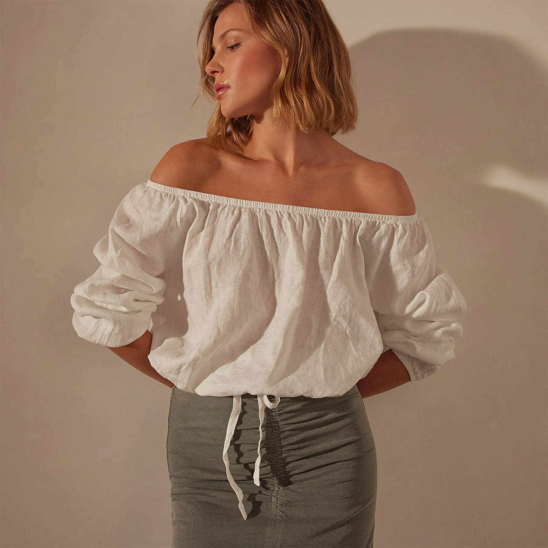 Linen Gathered Blouse - White