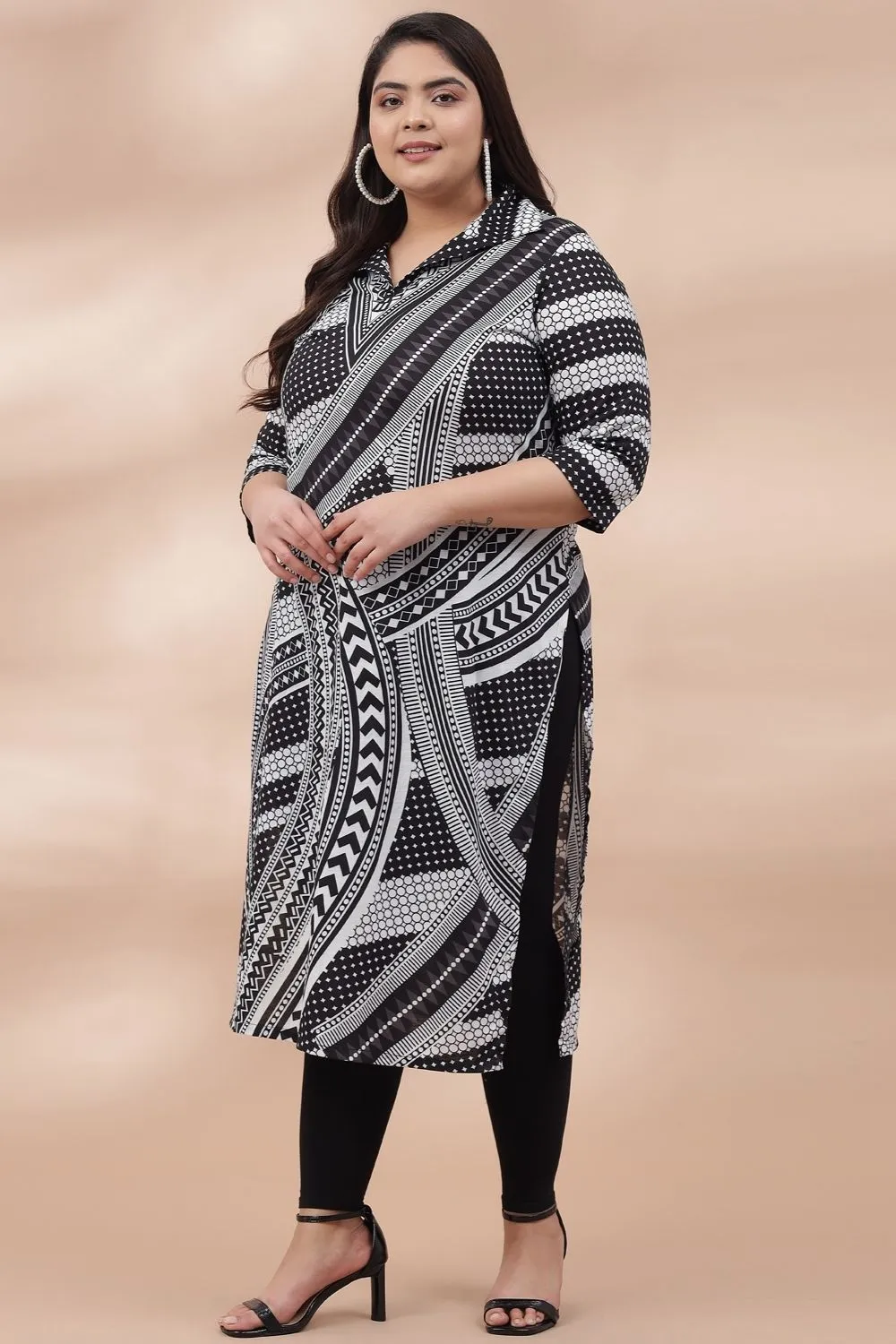 Monochrom Melody Collar Kurta