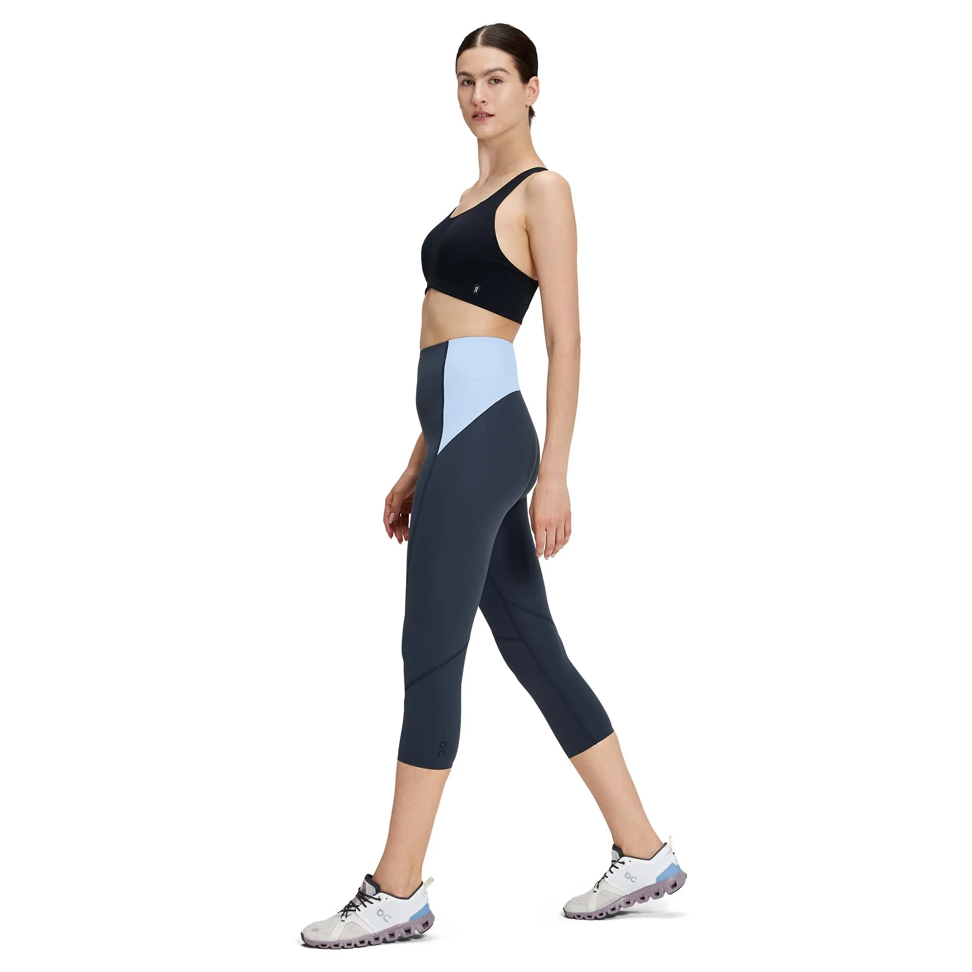 On | Women's Movement 3/4 Tights - Navy