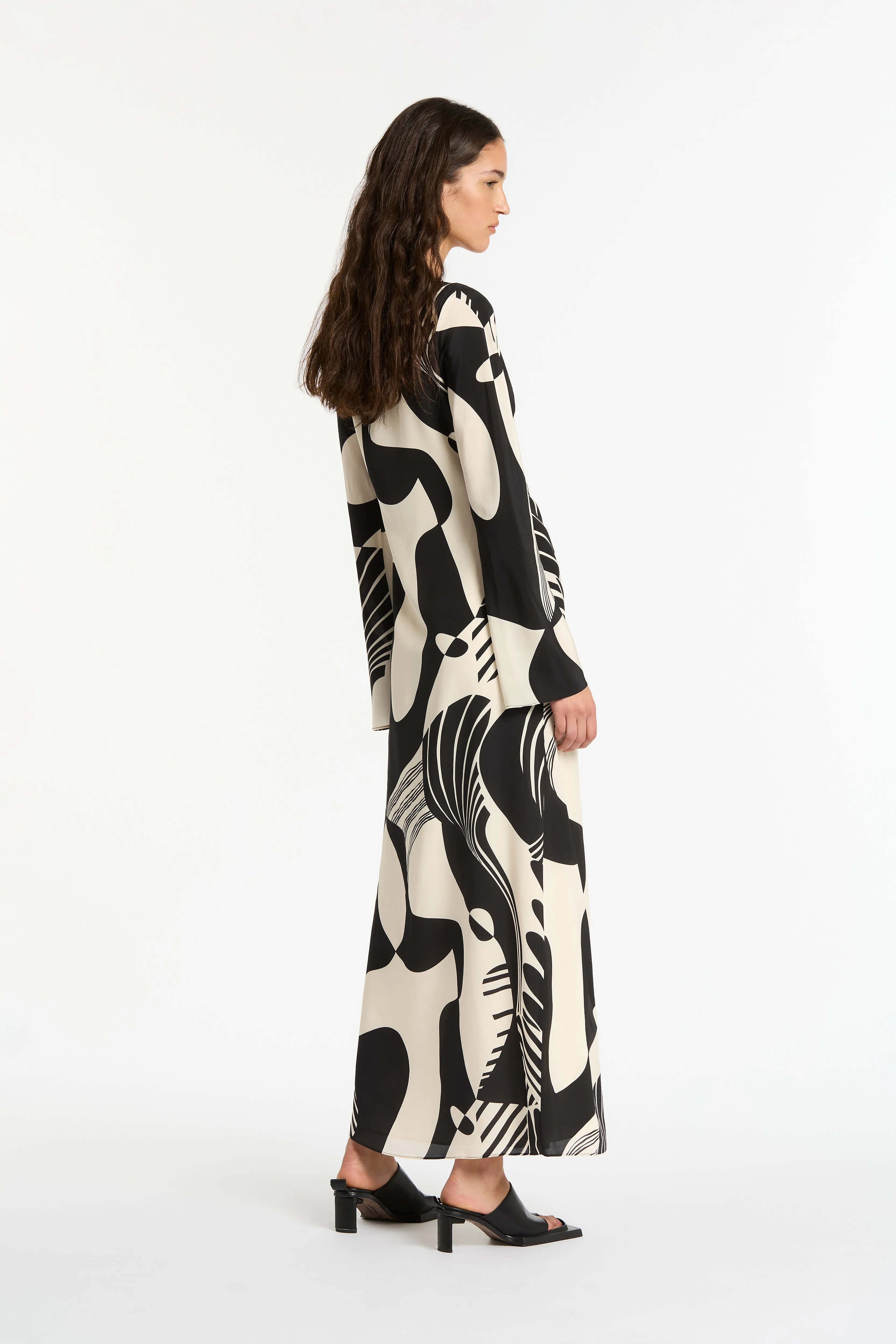 Realisme Twist Maxi Dress